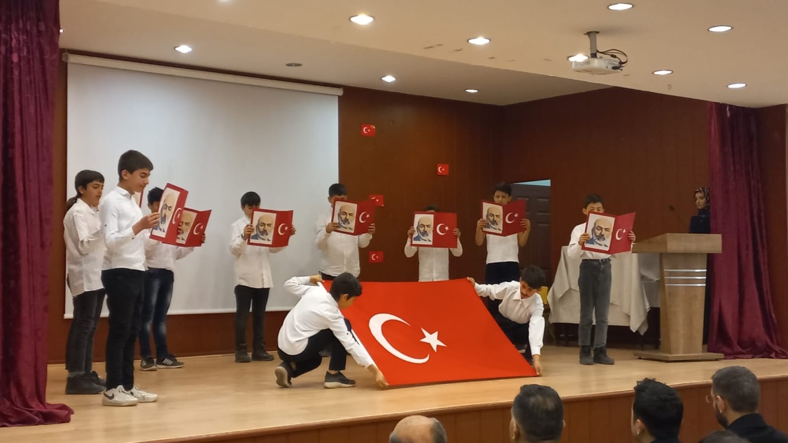 12 Mart İstiklal Marşının Kabulü ve Mehmet Akif ERSOY'u Anma Programı Yapıldı